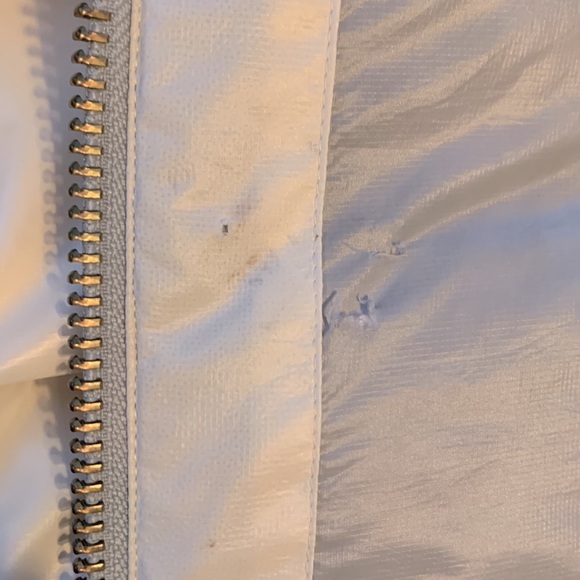 Sundance puffer vest silver cream removable hood and fur M - Picture 11 of 12